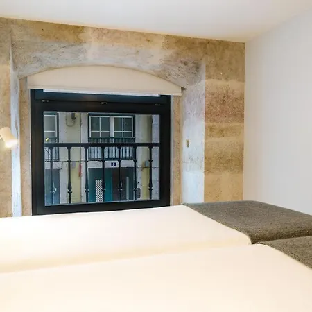 Апартаменти Residencial Neves - Baixa *